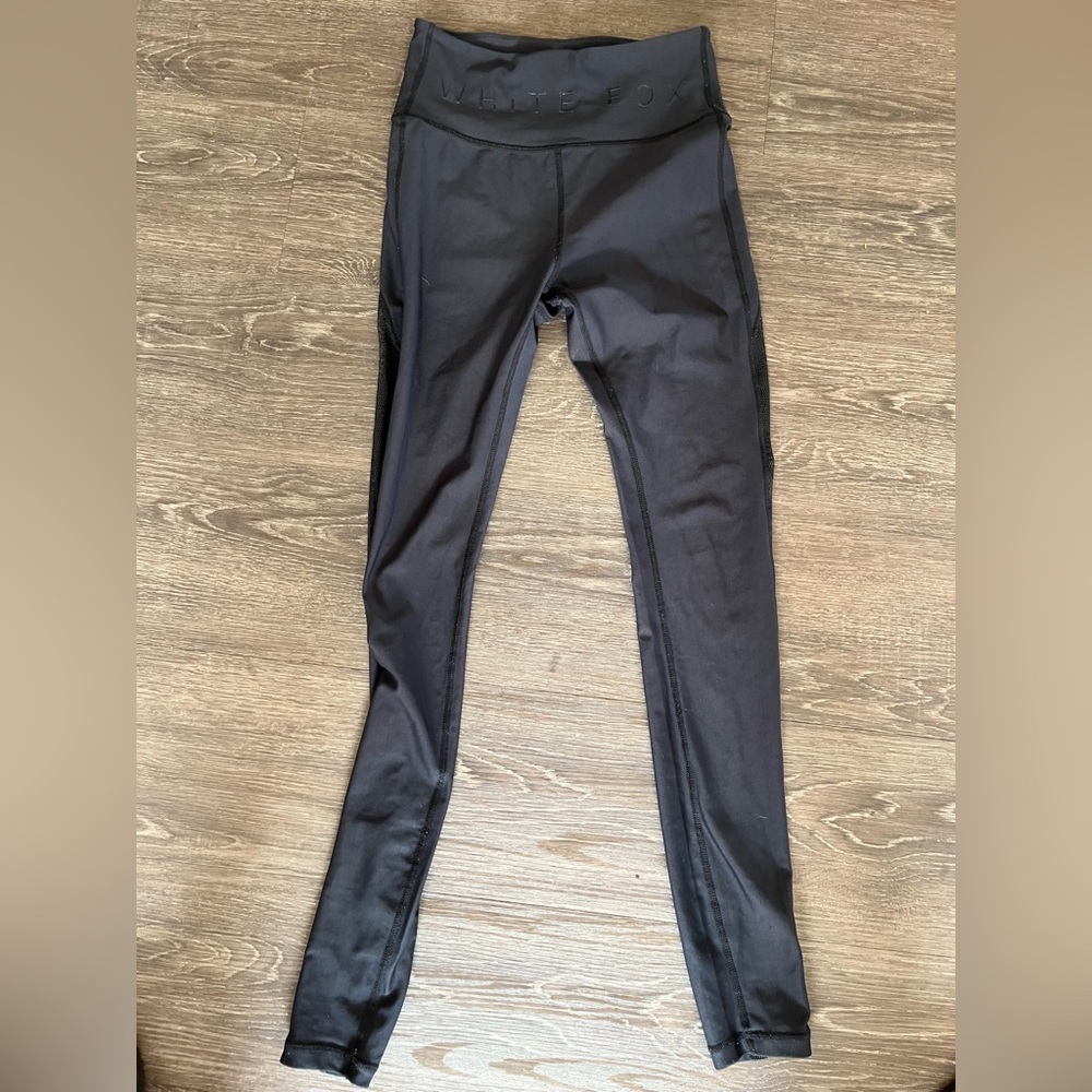 White fox activewear leggings size extra small to small VGUC - Picture 2 of 3